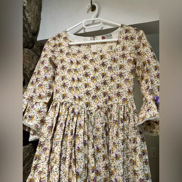 Vintage Handmade Floral Midi Dress with Purple Accents - Picture 4 of 11